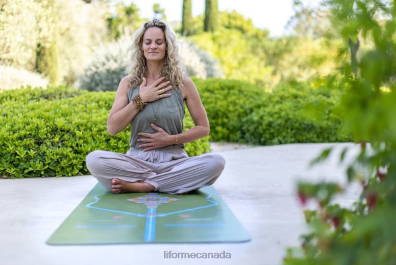 Liforme Mindful Garden Yoga Mat Olive/Floral Yoga Mats 6XP8P1