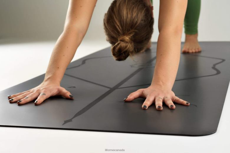 Liforme Travel Mat Grey Yoga Mats 6XP8P44